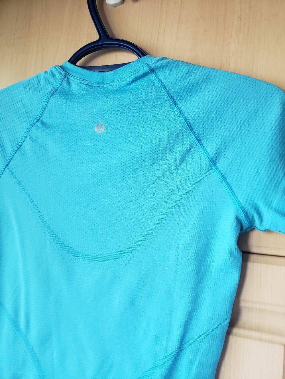 Lululemon Swiftly Tech Crop Short Sleeve Performance Top - Picture 2 of 6